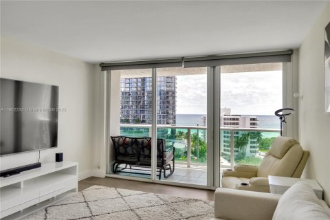 Condominio en venta en Sunny Isles Beach, Florida, 2 dormitorios, 126.07 m2 № 1953742 - foto 14