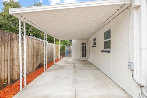 House in Saint Petersburg, Florida 2 bedrooms, 66.89 sq.m. № 1903972 - photo 24
