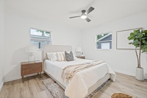 House in Saint Petersburg, Florida 2 bedrooms, 66.89 sq.m. № 1903972 - photo 16
