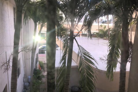 Apartamento en alquiler en Miami Beach, Florida, 1 dormitorio, 44.13 m2 № 1696757 - foto 8