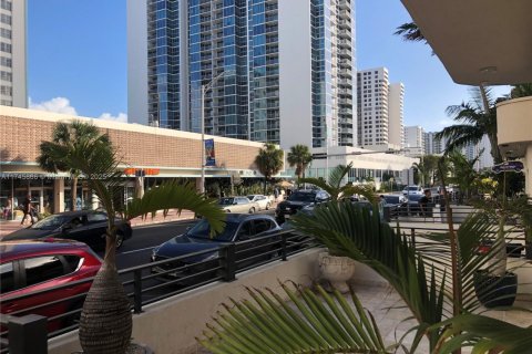 Apartamento en alquiler en Miami Beach, Florida, 1 dormitorio, 44.13 m2 № 1696757 - foto 7