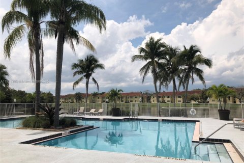 Condominio en Sunrise, Florida, 1 dormitorio  № 1973257