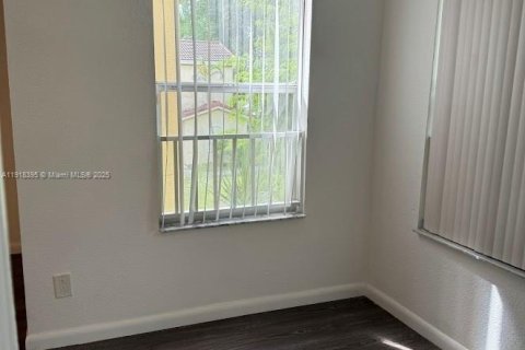 Condominio en alquiler en Sunrise, Florida, 1 dormitorio, 69.03 m2 № 1973257 - foto 13