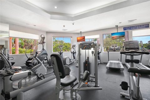 House in Pembroke Pines, Florida 4 bedrooms, 251.67 sq.m. № 2011964 - photo 11