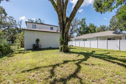 House in Tampa, Florida 3 bedrooms, 126.81 sq.m. № 1919367 - photo 20