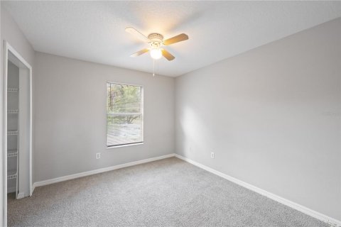 House in Tampa, Florida 3 bedrooms, 126.81 sq.m. № 1919367 - photo 10