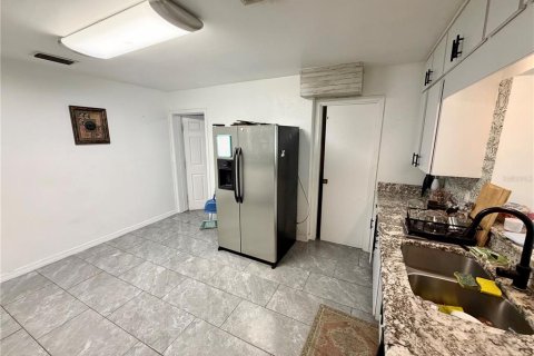 Propiedad comercial en venta en Lakeland, Florida, 249.16 m2 № 2376714 - foto 30