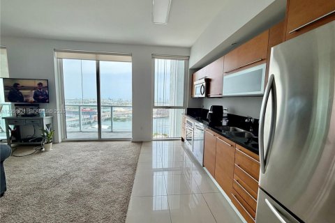 Купить кондоминиум в Майами, Флорида 58.71м2, № 2150405 - фото 7