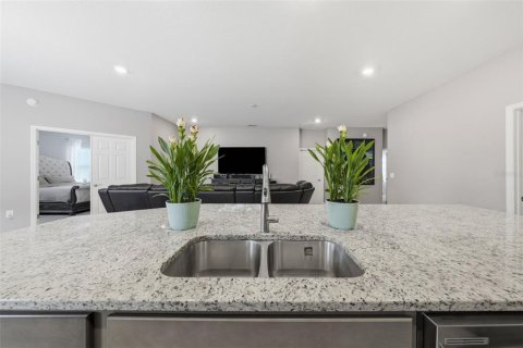 Casa en venta en Davenport, Florida, 3 dormitorios, 194.35 m2 № 2227522 - foto 15