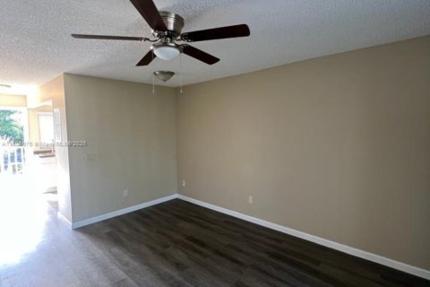 Condominio en venta en St. Lucie, Florida, 2 dormitorios, 69.12 m2 № 1874404 - foto 7