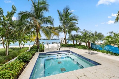 Copropriété à louer à Miami Beach, Floride: 1 chambre, 53.7 m2 № 1946696 - photo 12