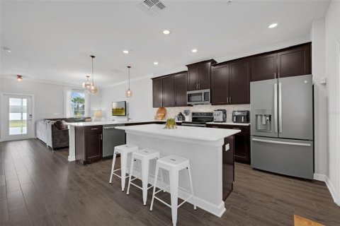 Touwnhouse à vendre à Orlando, Floride: 3 chambres, 151.99 m2 № 1759929 - photo 15