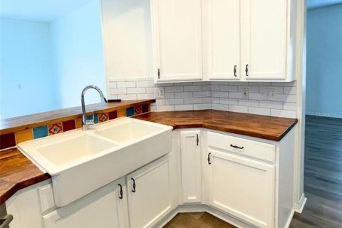 Casa en venta en Orlando, Florida, 5 dormitorios, 262.45 m2 № 1901912 - foto 4