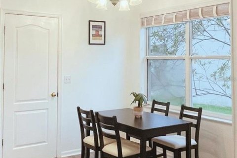 Casa en venta en Orlando, Florida, 5 dormitorios, 262.45 m2 № 1901912 - foto 7