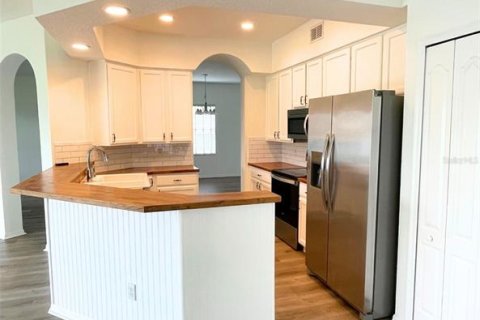Casa en venta en Orlando, Florida, 5 dormitorios, 262.45 m2 № 1901912 - foto 6