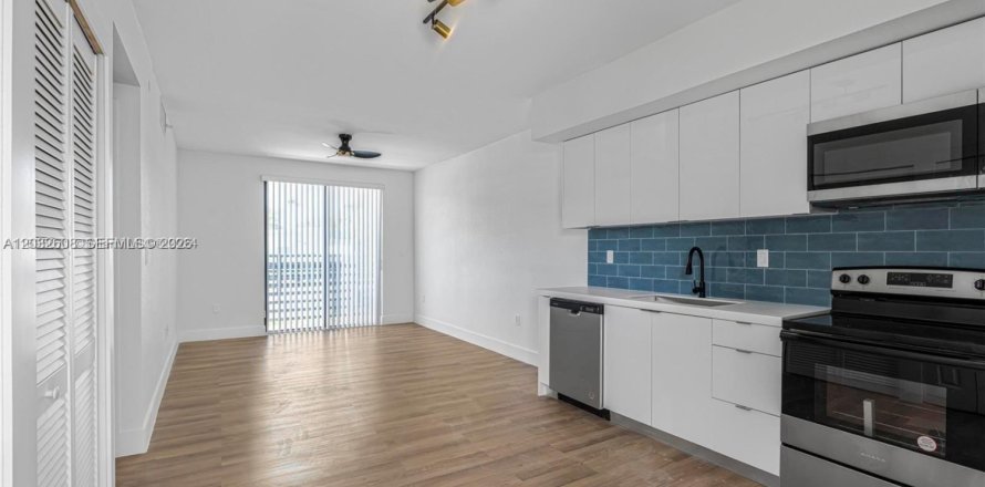 Appartement à Miami, Floride 2 chambres, 92.9 m2 № 2085388