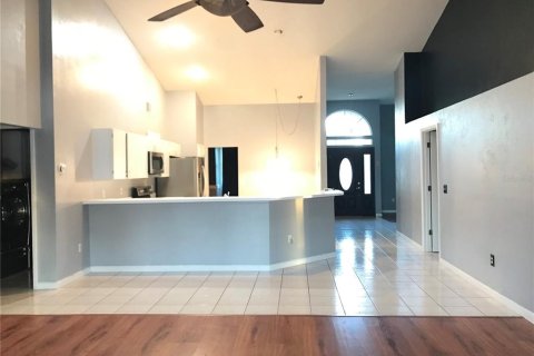 Villa ou maison à louer à Orlando, Floride: 4 chambres, 215.63 m2 № 1768043 - photo 9