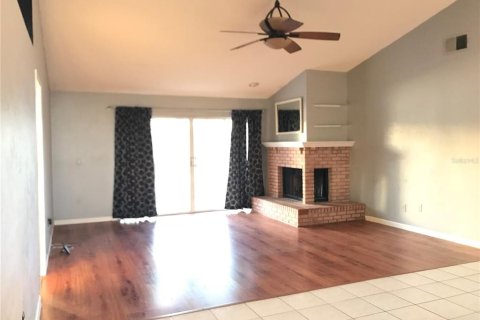 Villa ou maison à louer à Orlando, Floride: 4 chambres, 215.63 m2 № 1768043 - photo 7