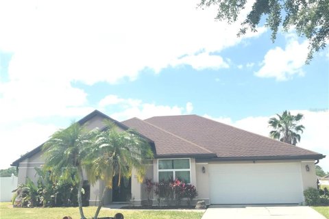 Villa ou maison à louer à Orlando, Floride: 4 chambres, 215.63 m2 № 1768043 - photo 1
