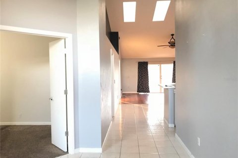 Villa ou maison à louer à Orlando, Floride: 4 chambres, 215.63 m2 № 1768043 - photo 14
