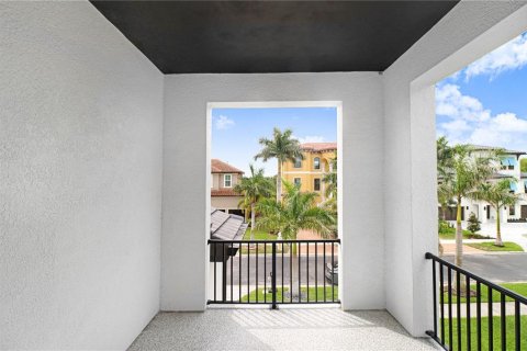 House in Apollo Beach, Florida 4 bedrooms, 363.62 sq.m. № 2207603 - photo 28
