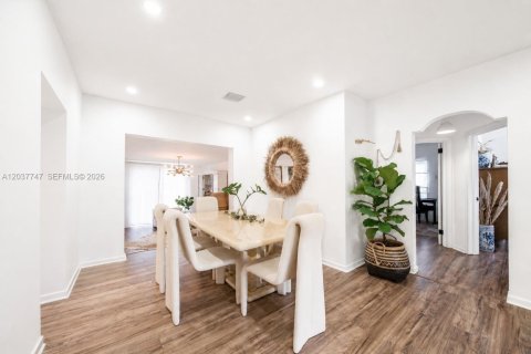 Casa en alquiler en Miami, Florida, 4 dormitorios № 2083609 - foto 22