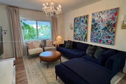Casa en alquiler en Miami, Florida, 4 dormitorios № 2083609 - foto 6
