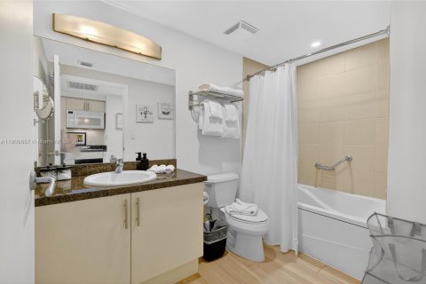 Condominio en venta en Miami, Florida, 3 dormitorios, 140.75 m2 № 2034318 - foto 21