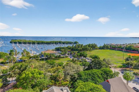 Condominio en Miami, Florida, 3 dormitorios  № 2034318