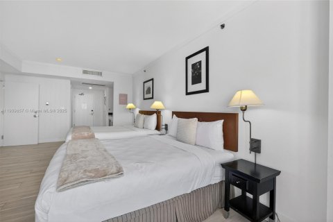 Condominio en venta en Miami, Florida, 3 dormitorios, 140.75 m2 № 2034318 - foto 24