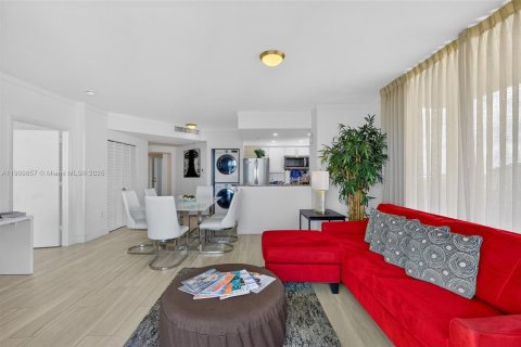 Condominio en venta en Miami, Florida, 3 dormitorios, 140.75 m2 № 2034318 - foto 6