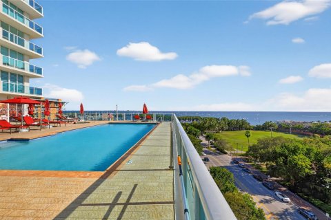 Condominio en venta en Miami, Florida, 3 dormitorios, 140.75 m2 № 2034318 - foto 27