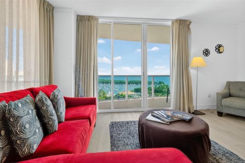 Condominio en venta en Miami, Florida, 3 dormitorios, 140.75 m2 № 2034318 - foto 4