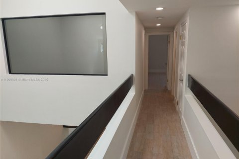 Touwnhouse à vendre à Sunny Isles Beach, Floride: 3 chambres, 210.42 m2 № 1967446 - photo 27