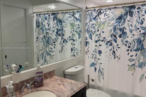 Adosado en alquiler en Miami, Florida, 1 dormitorio, 65.96 m2 № 2021048 - foto 2