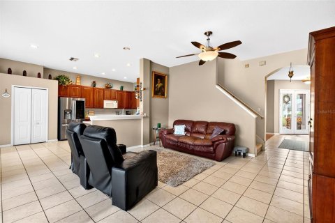 House in Land O' Lakes, Florida 4 bedrooms, 285.95 sq.m. № 2142280 - photo 24