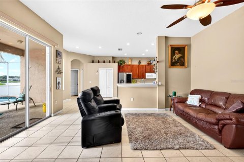 House in Land O' Lakes, Florida 4 bedrooms, 285.95 sq.m. № 2142280 - photo 23