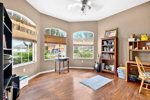 House in Land O' Lakes, Florida 4 bedrooms, 285.95 sq.m. № 2142280 - photo 21