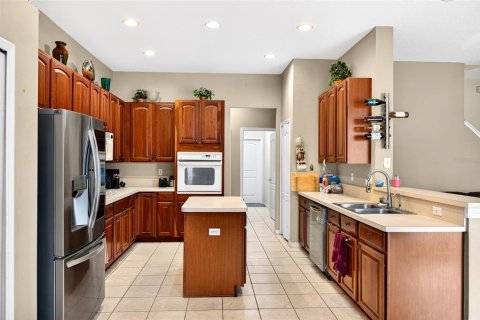 House in Land O' Lakes, Florida 4 bedrooms, 285.95 sq.m. № 2142280 - photo 28