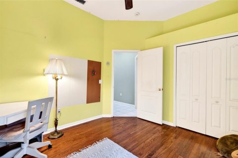 House in Land O' Lakes, Florida 4 bedrooms, 285.95 sq.m. № 2142280 - photo 11