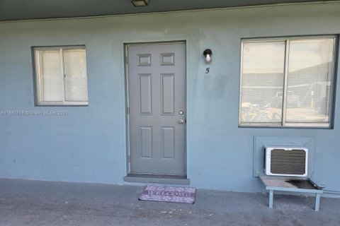 Condominio en alquiler en Lake Worth, Florida, 1 dormitorio, 48.77 m2 № 1941735 - foto 6