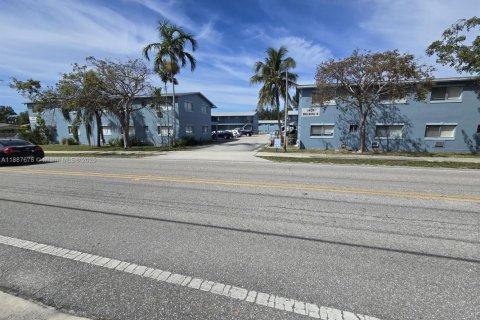 Condominio en alquiler en Lake Worth, Florida, 1 dormitorio, 48.77 m2 № 1941735 - foto 2