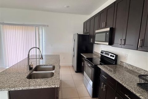 House in Ocala, Florida 4 bedrooms, 146.6 sq.m. № 1777036 - photo 2