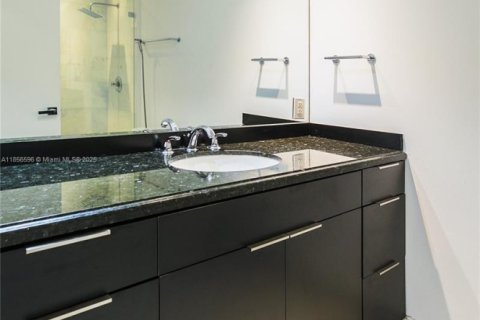Villa ou maison à louer à North Miami, Floride: 4 chambres, 154.68 m2 № 1878685 - photo 15