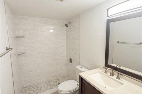 Condo in Tampa, Florida, 2 bedrooms № 2236252 - photo 13