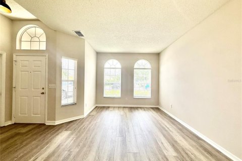 Casa en venta en Orlando, Florida, 4 dormitorios, 174.75 m2 № 1792063 - foto 4