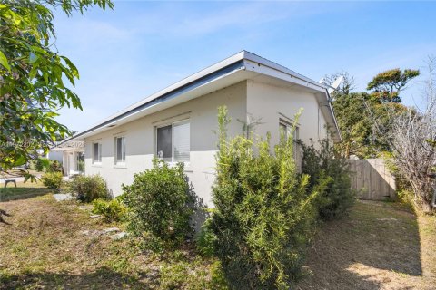 House in Boynton Beach, Florida 5 bedrooms, 164.99 sq.m. № 2042306 - photo 2