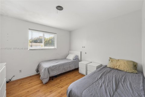 House in Boynton Beach, Florida 5 bedrooms, 164.99 sq.m. № 2042306 - photo 20