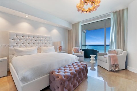 Condo in Bal Harbour, Florida, 2 bedrooms  № 2026438 - photo 19