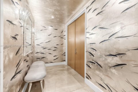 Condo in Bal Harbour, Florida, 2 bedrooms  № 2026438 - photo 29